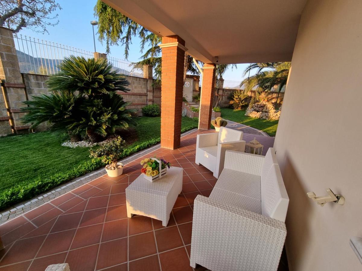 Villa Sweery Santa Maria a Vico Luaran gambar